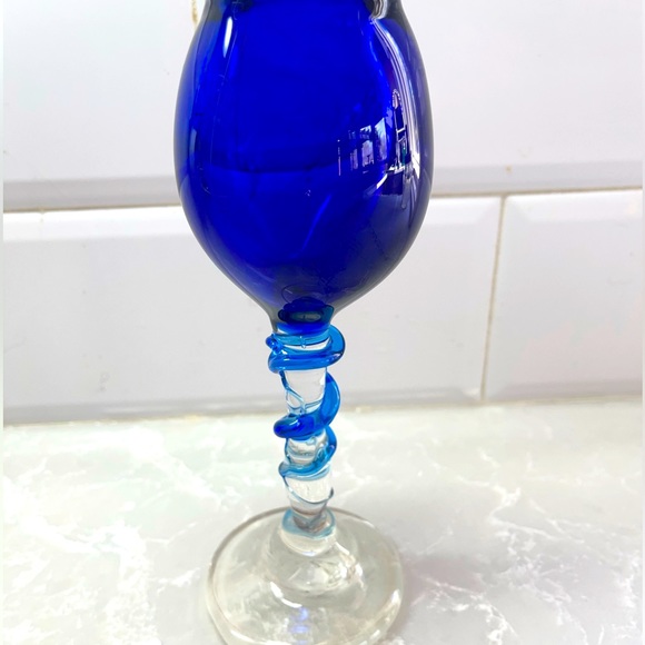 Hand Blown Iridescent Swirl Wine Glasse-Set of 4 - Picture 3 of 5